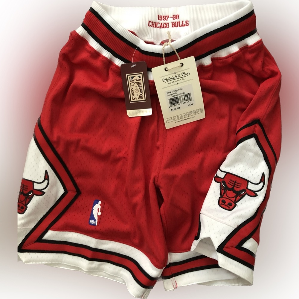 Mitchell & Ness: Chicago Bulls Short (1997-1998)